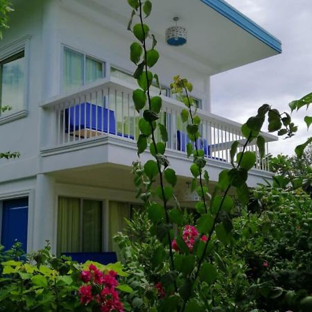 Sweetwater Resort Zamboanguita  Exterior photo
