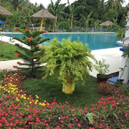 Sweetwater Resort Zamboanguita  Exterior photo