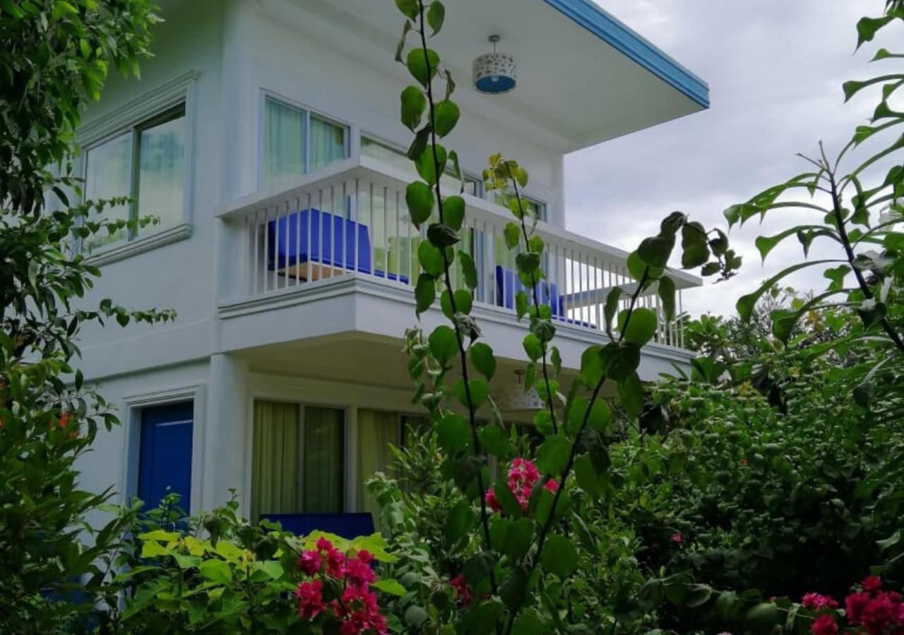 Sweetwater Resort Zamboanguita  Exterior photo