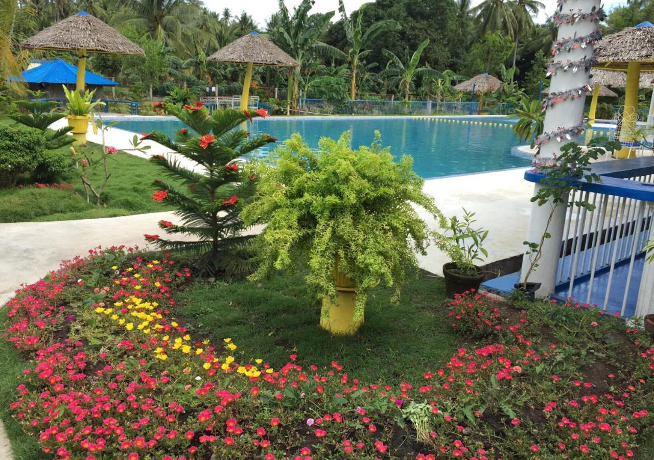 Sweetwater Resort Zamboanguita  Exterior photo