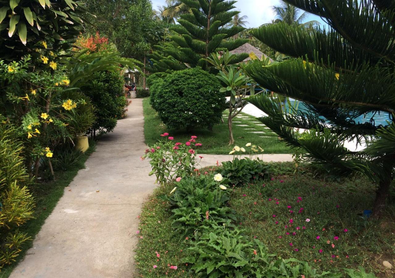 Sweetwater Resort Zamboanguita  Exterior photo